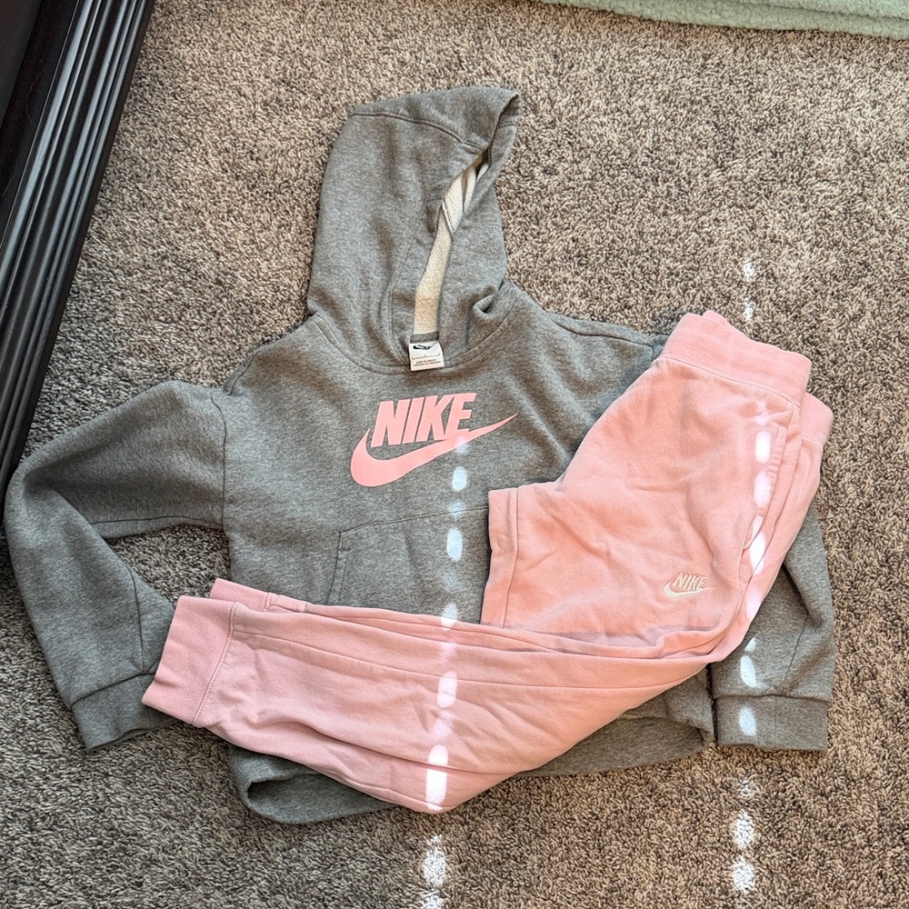 Nike Kids Gray Hoodie with Pink Joggers Size 10/12